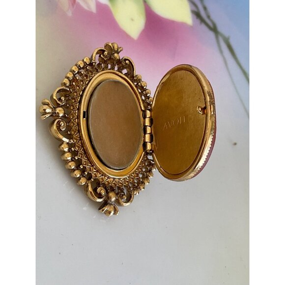 Vintage 1970s Avon Gold Tone Cameo Solid Perfume Locket Brooch - Picture 7 of 8